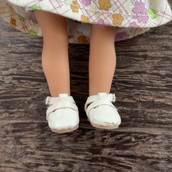 American Girl mini Kit doll - Picture 4 of 6